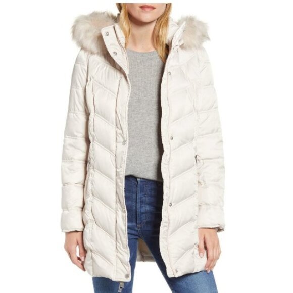 KENNETH COLE NEW YORK Faux Fur Trim Puffer Jacket - Picture 2 of 7